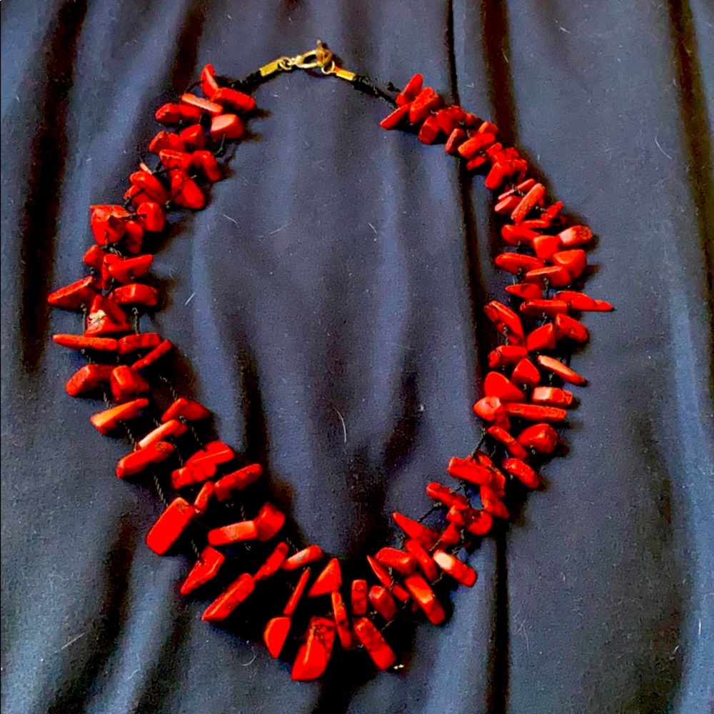 Stone 3 string necklace